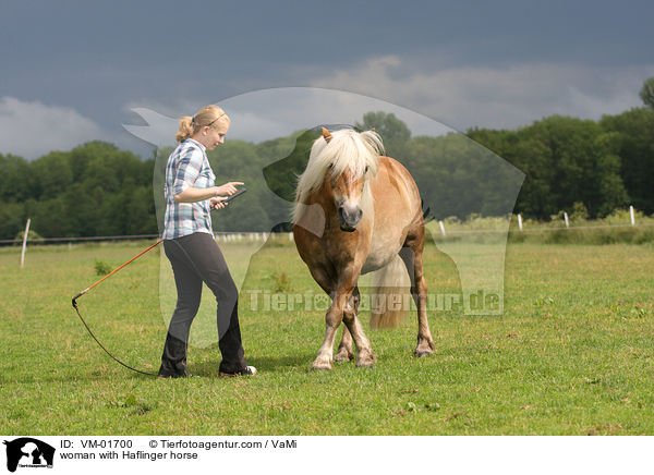 Frau mit Haflinger / woman with Haflinger horse / VM-01700