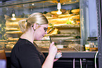 woman with Leopard Gecko