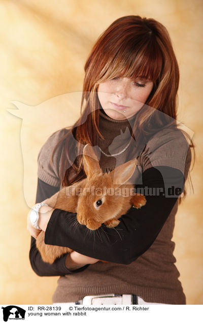 young woman with rabbit / RR-28139