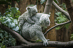 sitting Koala